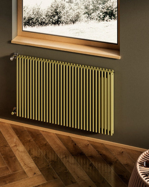 Il radiatore d’arredo ALICE 22 TANDEM VERTICALE é personalizzabile in oltre 80 colori, tra tinte lucide, opache e materiche.