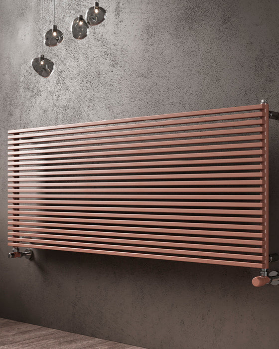 Radiatore orizzontale di design Karin Cordivari colorato