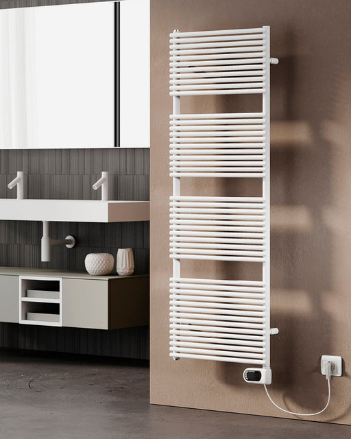 Scaldasalviette elettrico per bagno con termostato Lucy 18 design