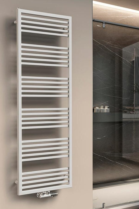 Termoarredo design bagno colorato NAIKE SQUARE CORDIVARI altezza 1000